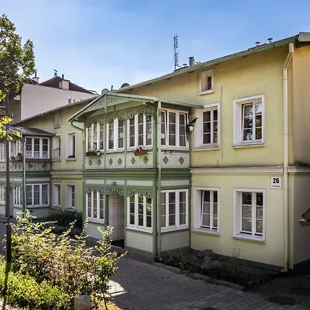 Parkowa, Sun & Snow *